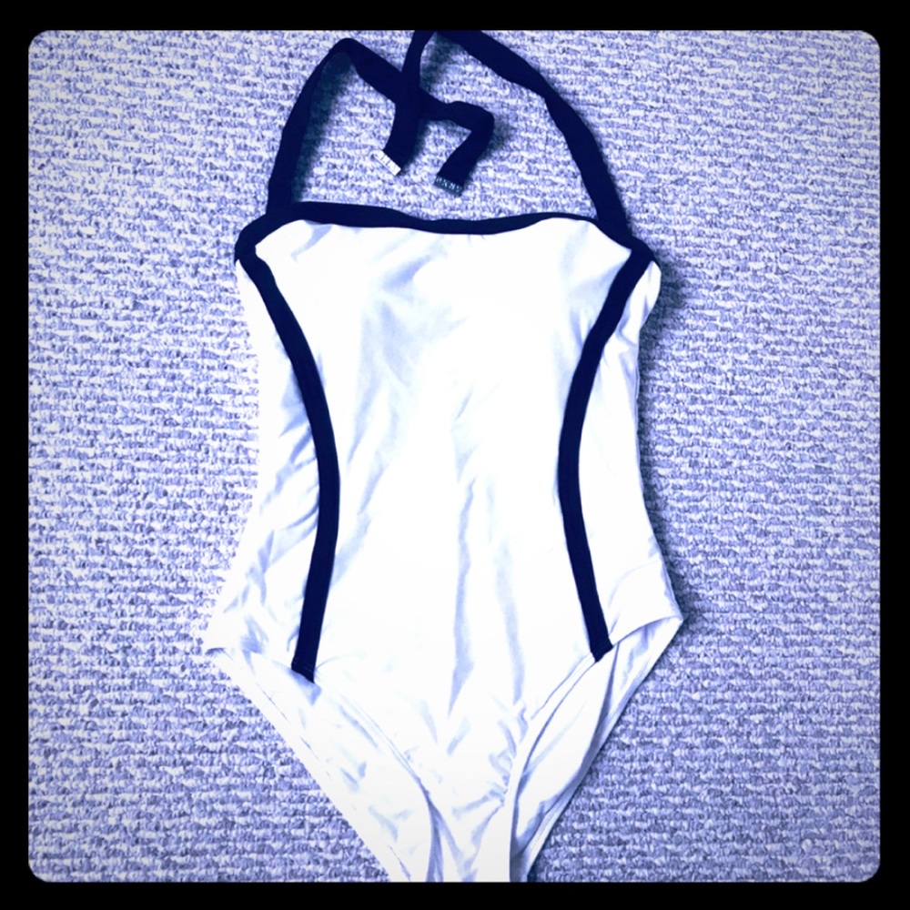 COPY - 🌟💞DKNY One Piece Color white Swimsuit Size…
